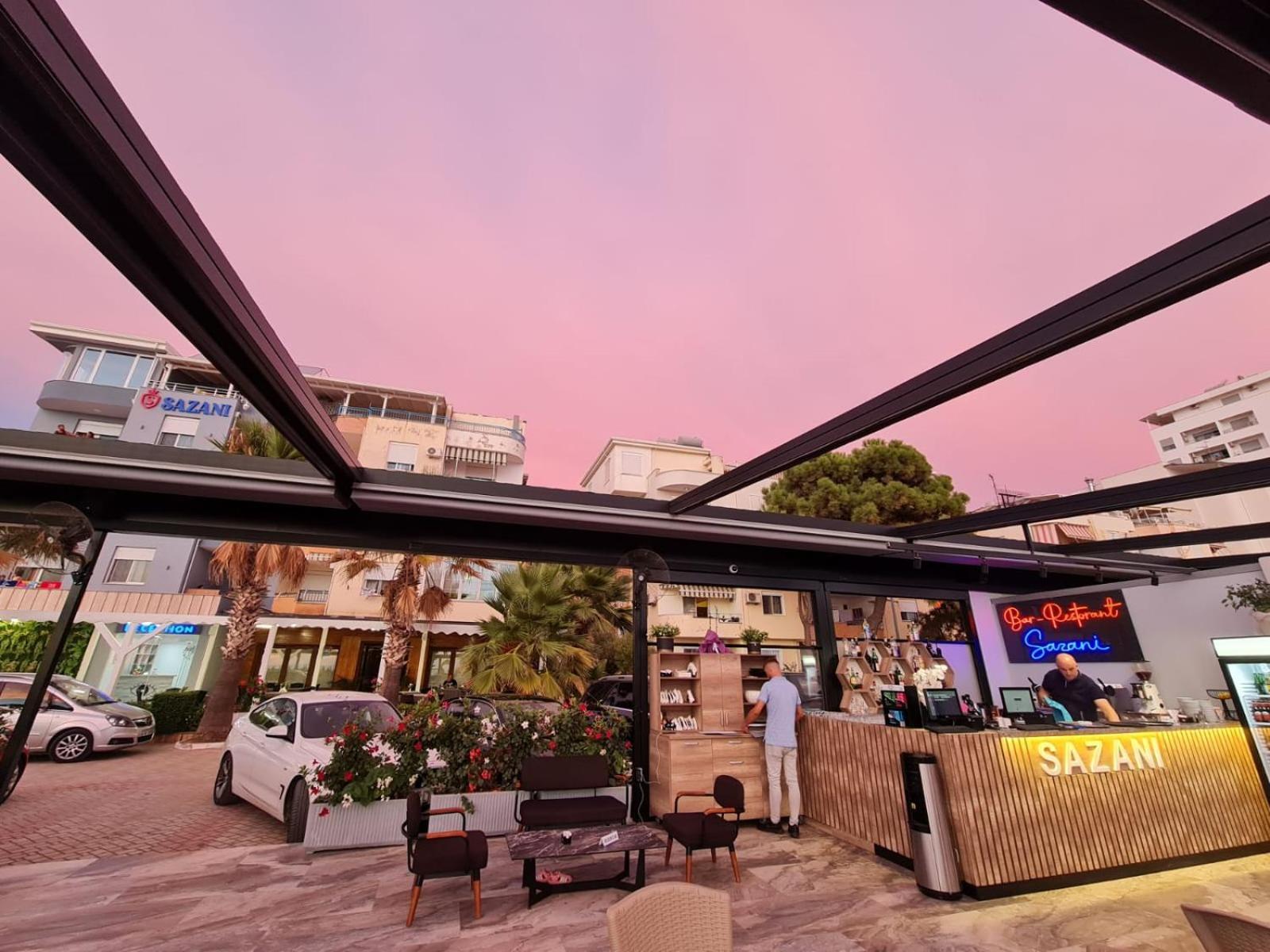 Sazani & Hotel Durrës