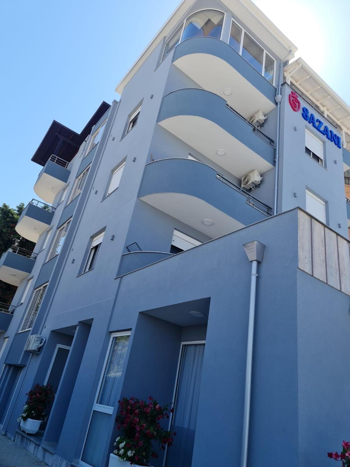 Hotel Sazani & *
