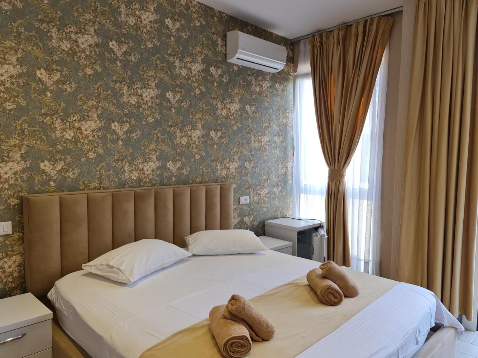 Sazani & Hotel